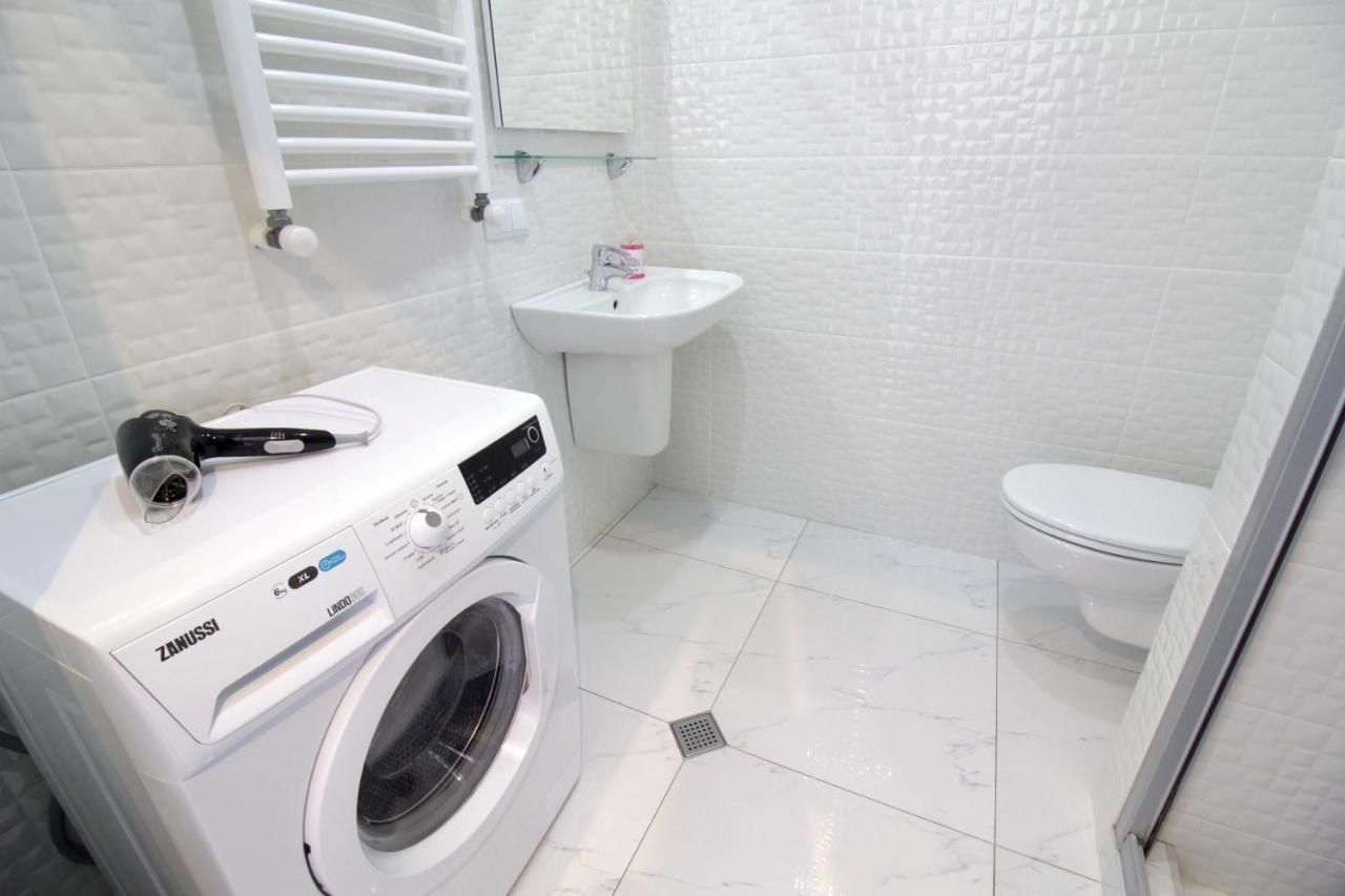 באטומי Apartments Inasaredze מראה חיצוני תמונה