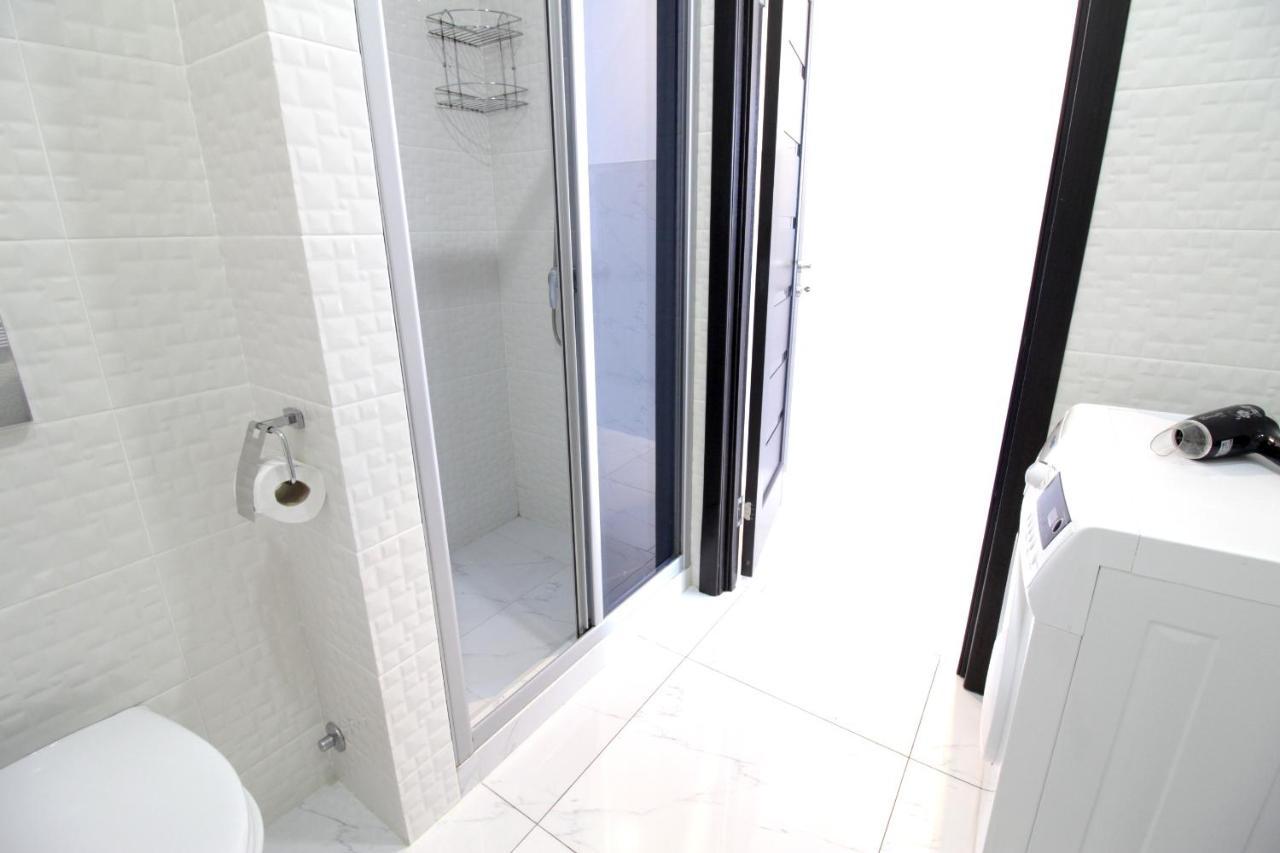 באטומי Apartments Inasaredze מראה חיצוני תמונה