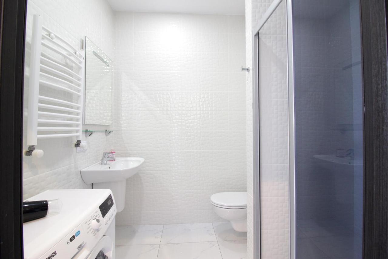 באטומי Apartments Inasaredze מראה חיצוני תמונה